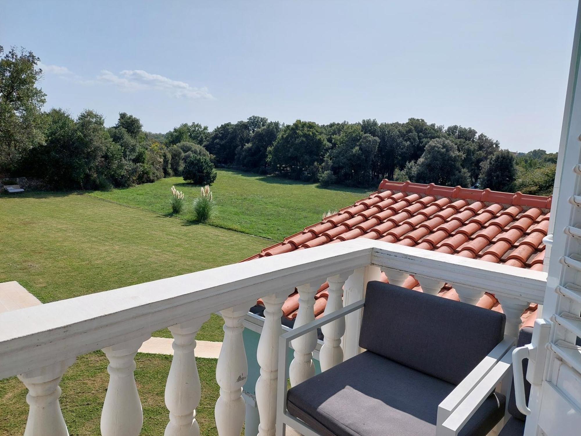 Apartments Vesna Затон Экстерьер фото