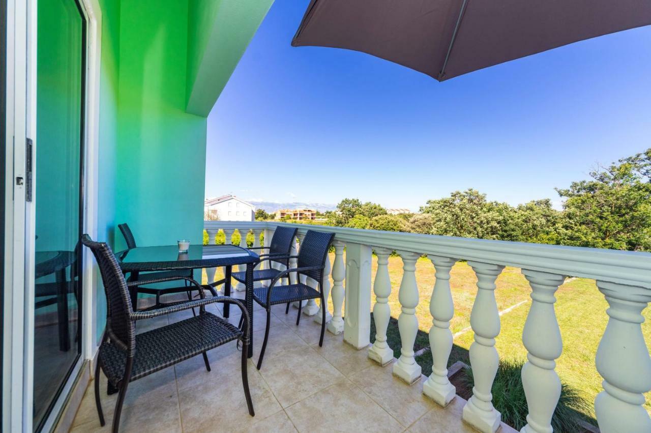 Apartments Vesna Затон Экстерьер фото